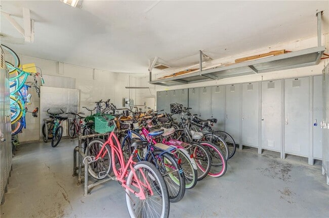 Building Photo - 400 64th Ave