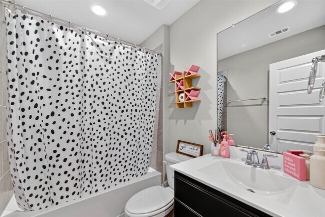 Building Photo - 13009 Leisure Cove Dr