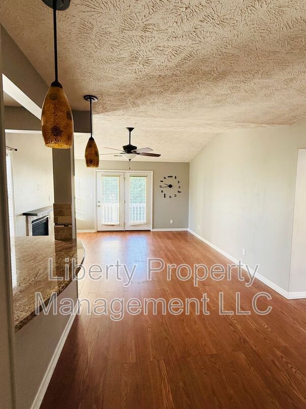Building Photo - 274 Waterdown Dr