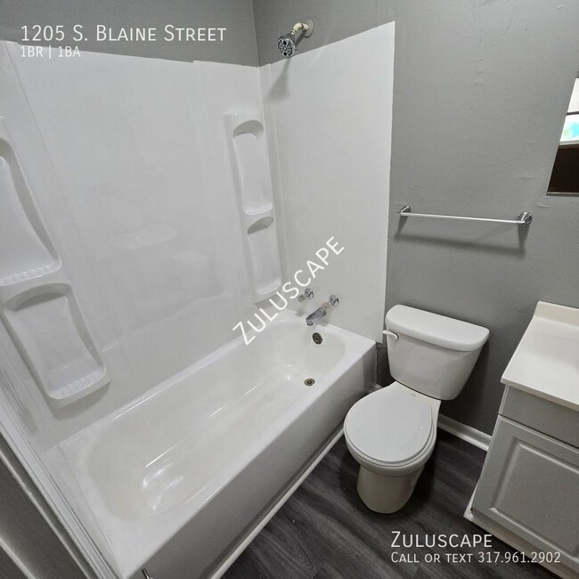 Building Photo - $99 First Month Rent Special! Newly Rehabb...