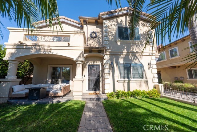 Building Photo - 2207 Warfield Ave