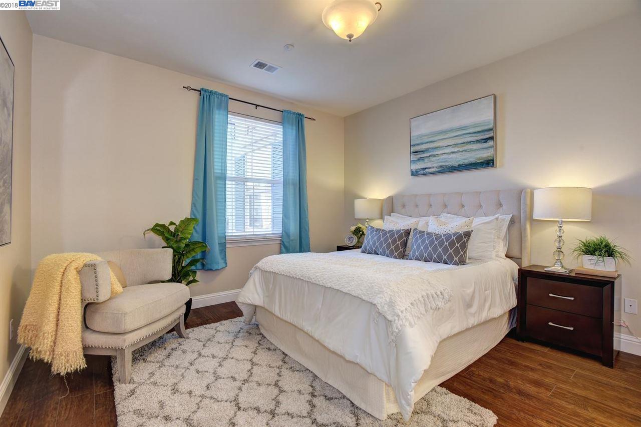 Building Photo - 3275 Dublin Blvd