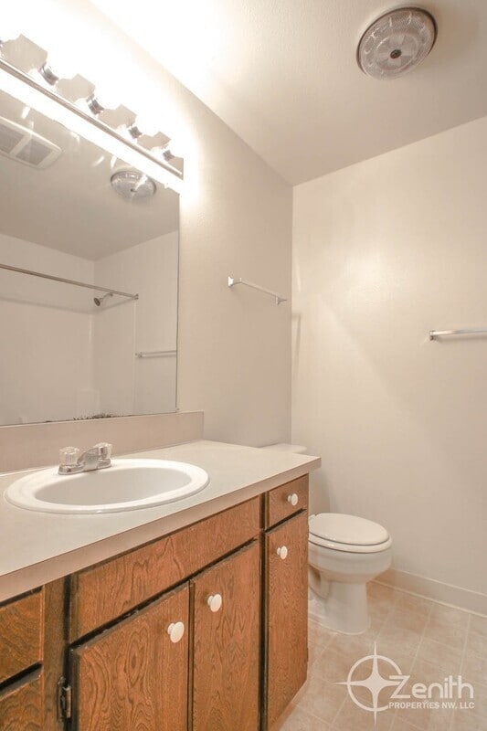 Building Photo - 2920 NE 86th Ave