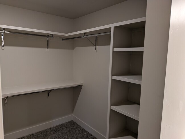 Building Photo - 4621 Highgarden Wy