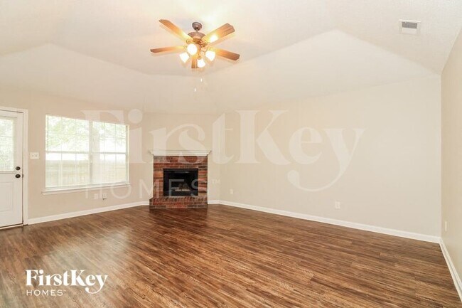 Building Photo - 988 Zenith Cove N