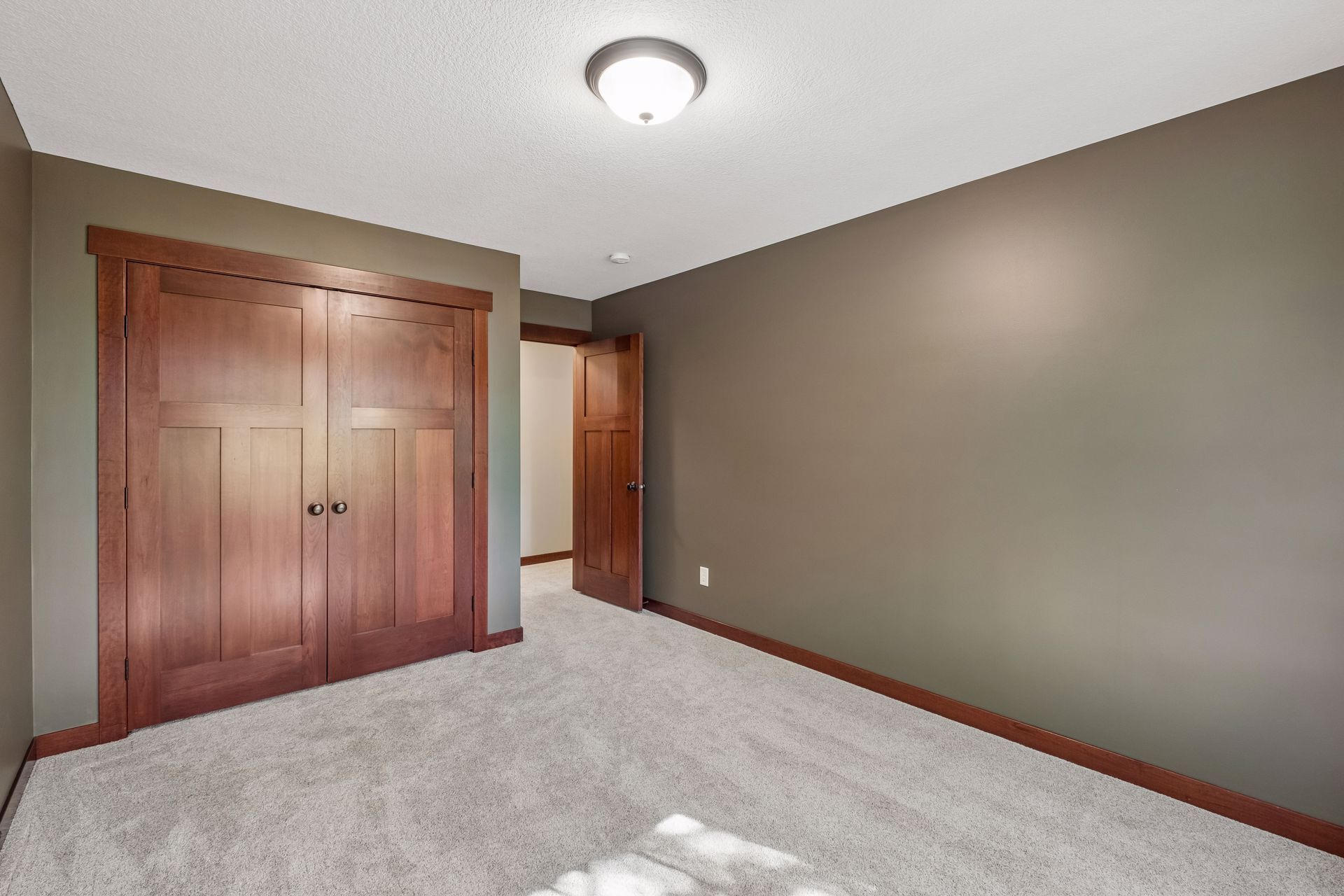Building Photo - 14272 Grantaire Ln N