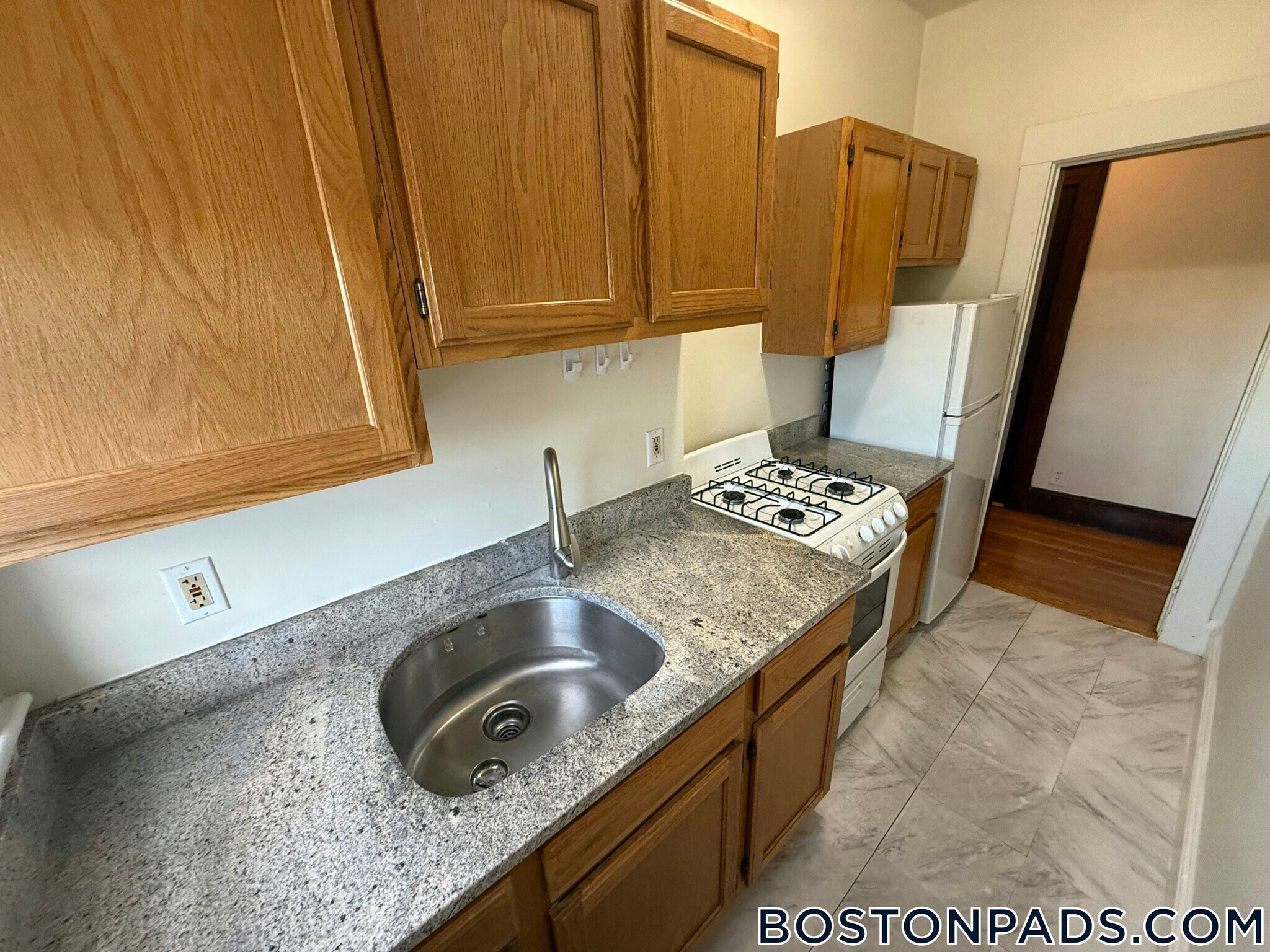 Building Photo - 163 Summer St