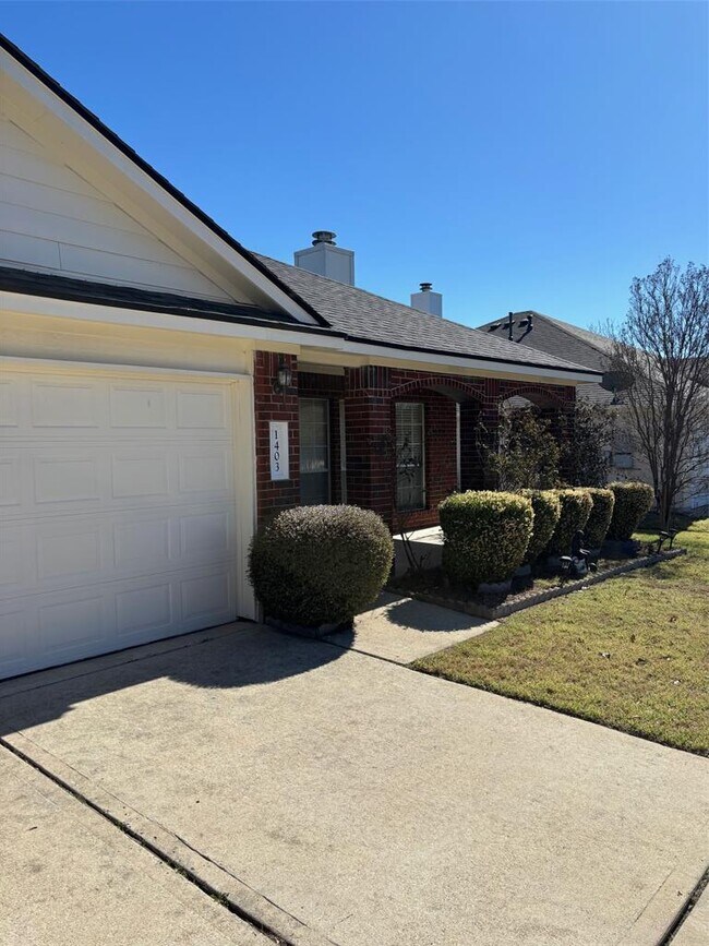 Building Photo - 1403 Haley Gray Dr