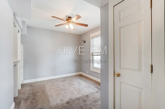 Building Photo - 3246 Linwood Ave