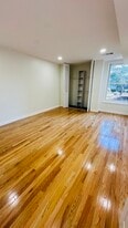 Building Photo - 50 Shrewsbury Green Dr