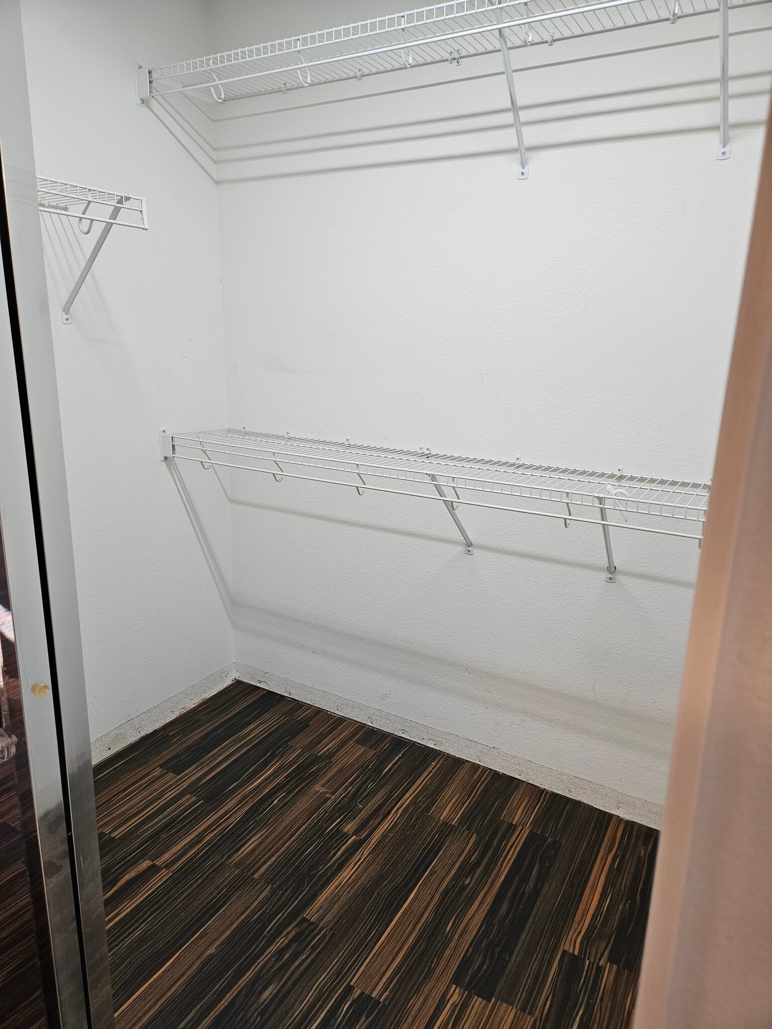 Building Photo - 7204 Mountain Den Ave