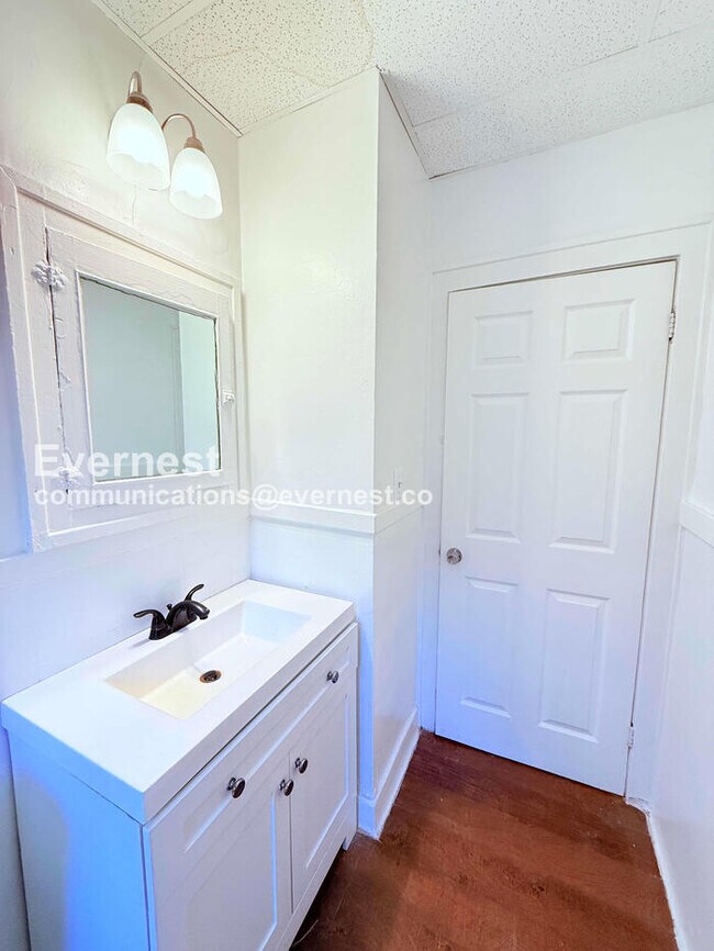 Building Photo - 12019 Stoepel St