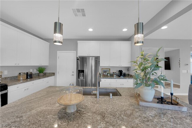 Building Photo - 3032 Cipro Ave
