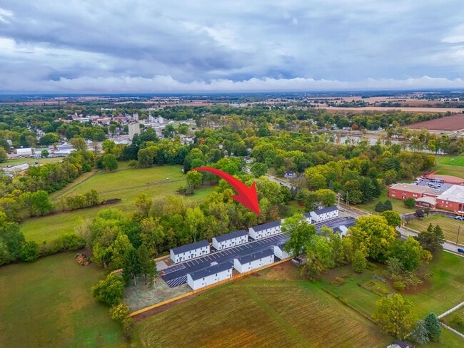 Building Photo - 382 N Franklin St