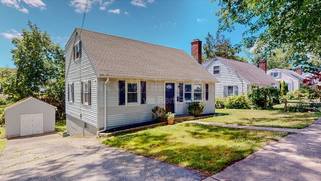 Building Photo - 677 Garfield Ave