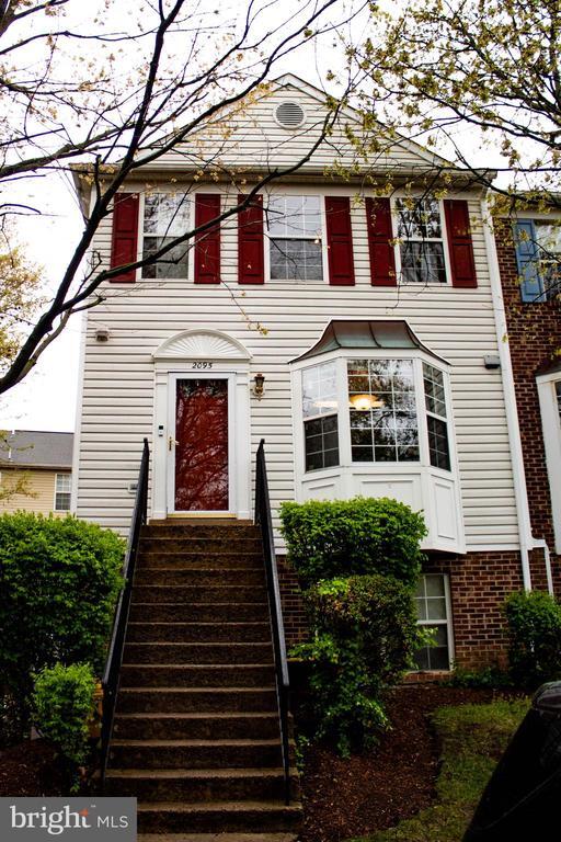 Building Photo - 2095 Pawlet Dr