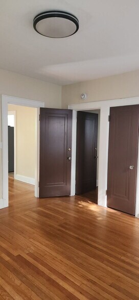 Bedroom - 425 Fountain St