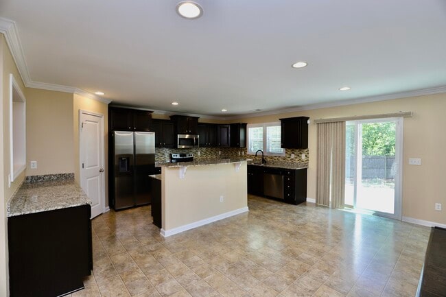 Building Photo - 1761 Nicholas Dr