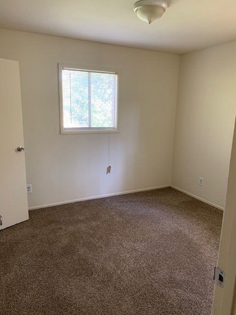 Building Photo - Unique 4 bedroom home available NOW