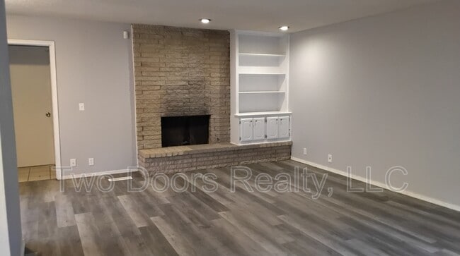 Building Photo - 7110 NW 30th Terrace