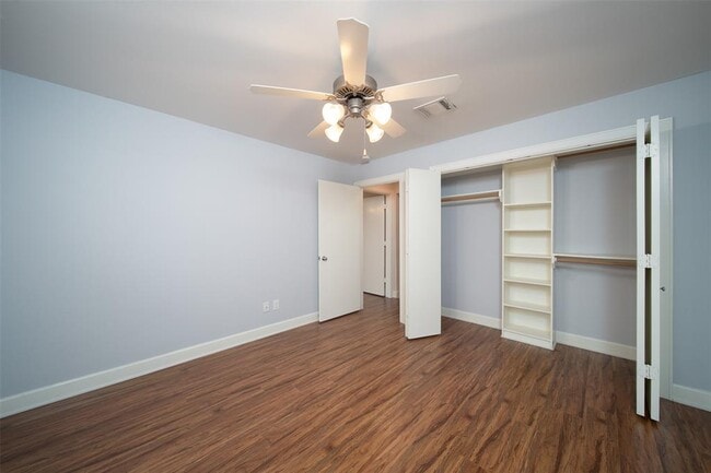 Building Photo - 3634 Main Plaza Dr