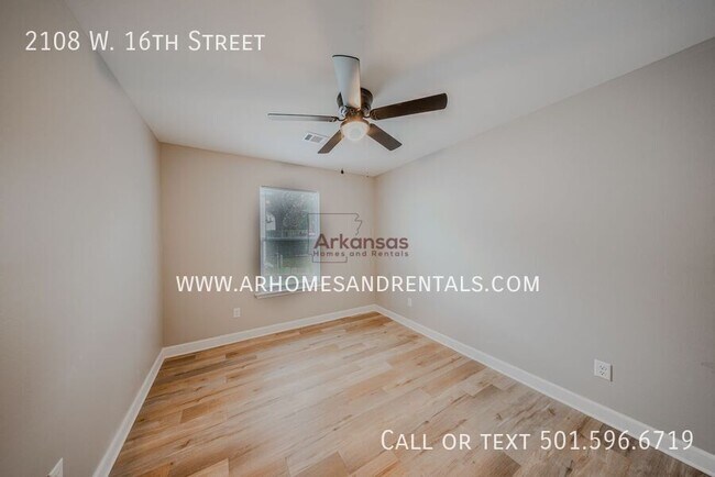 Building Photo - 2108 W 16th St