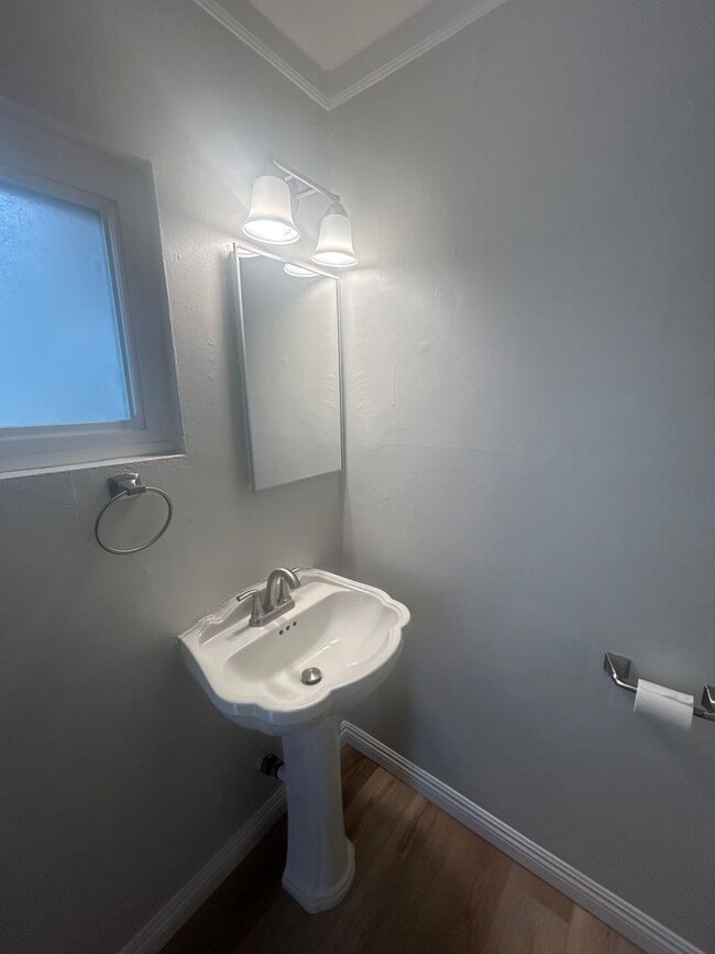 Building Photo - 522 Jefferson Ave