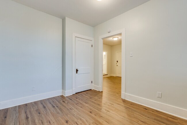 Building Photo - 525 Washington Ave