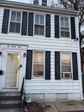 Building Photo - 231 E King St