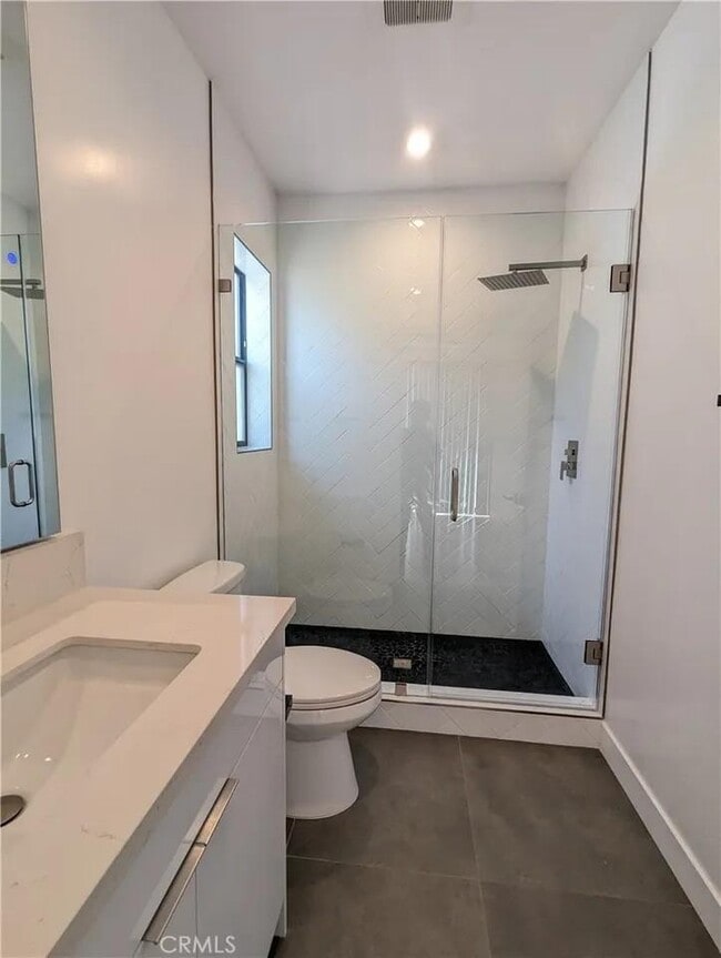 Building Photo - 11141 Strathern St