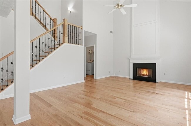 Building Photo - 2123 Beacon Crest Dr