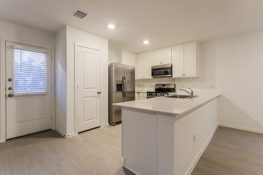 Building Photo - 15254 Abella Dr