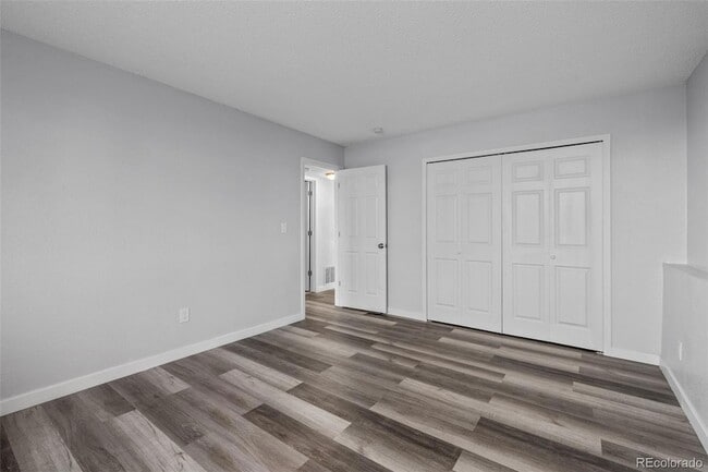 Building Photo - 3445 Cochran Dr