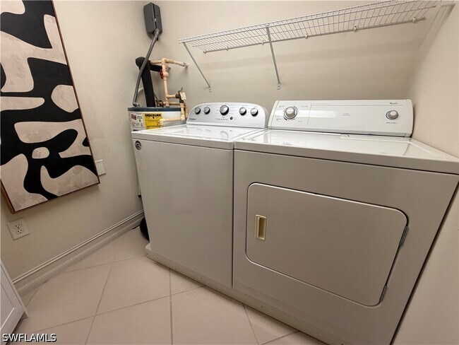 Building Photo - 7839 Regal Heron Cir