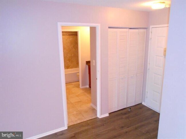 Building Photo - 8340 Greensboro Dr