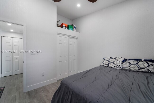 Building Photo - 6711 NW 193rd Ln