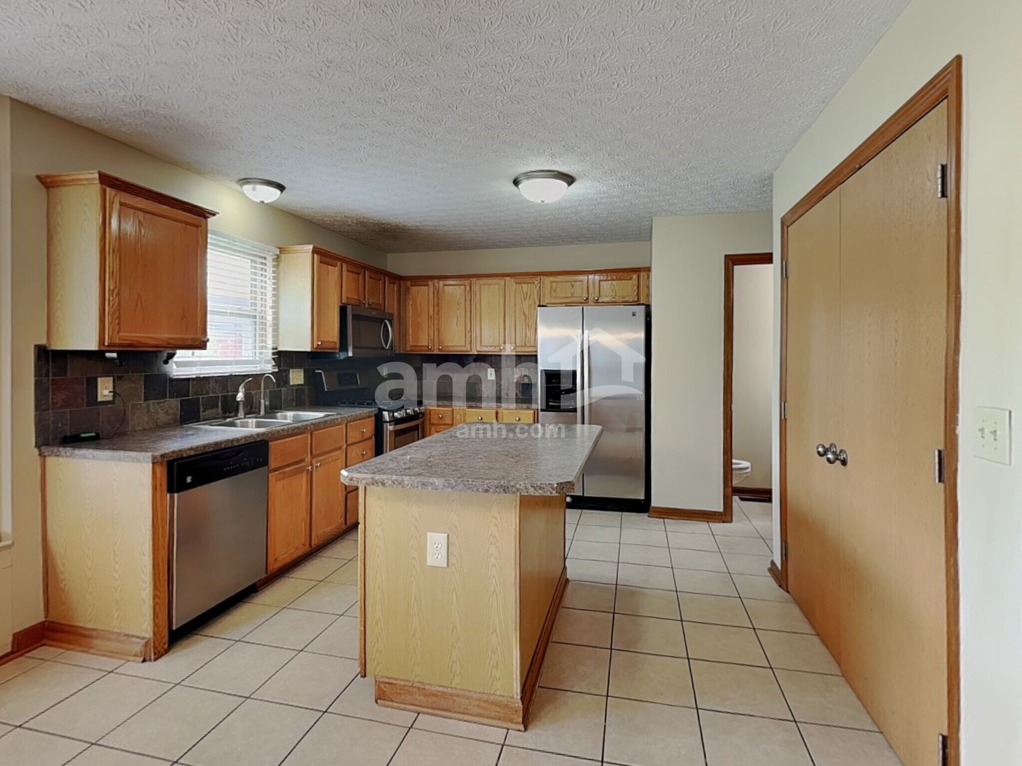 Building Photo - 7624 Harbour Town Dr