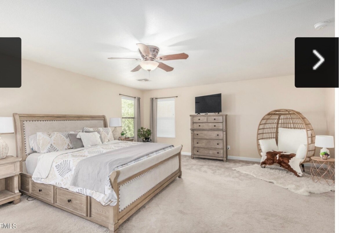 Building Photo - 2418 E Peach Tree Dr