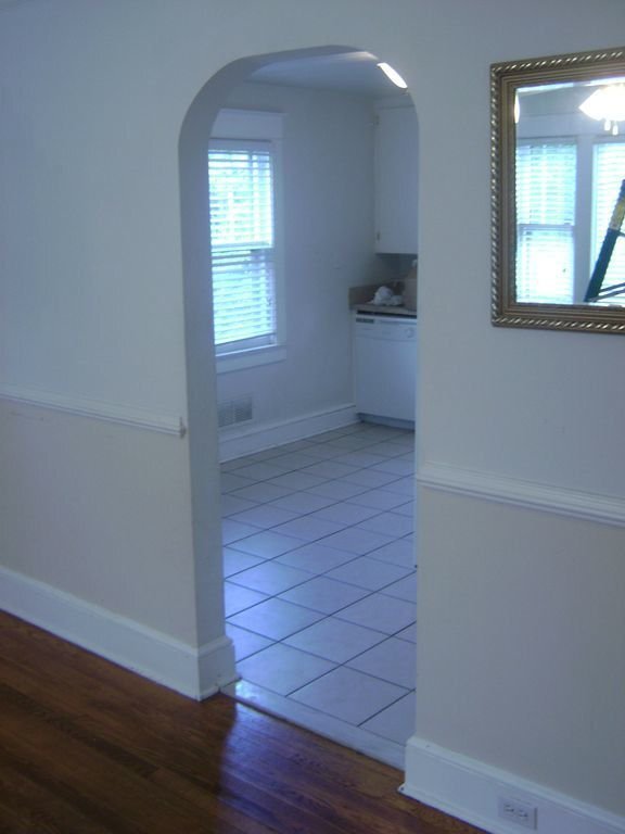 Building Photo - 1206 Cherry Ave