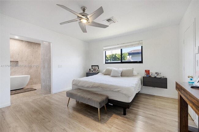 Building Photo - 20375 NE 22nd Pl