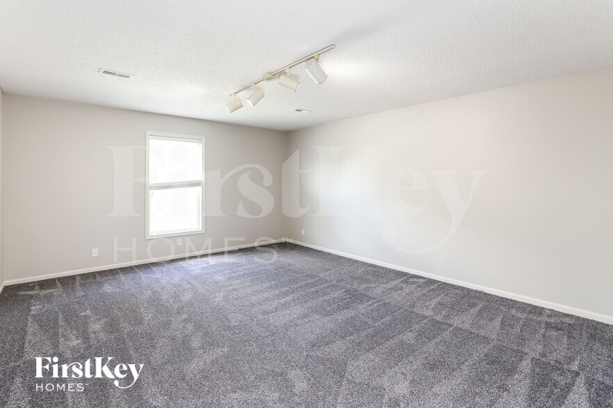 Building Photo - 21240 W 119th Terrace
