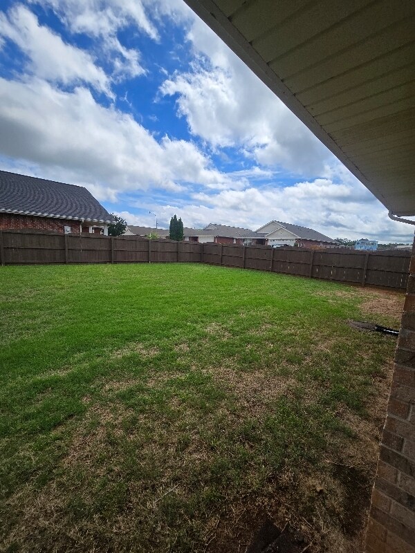 Building Photo - 101 Herrick Dr SW