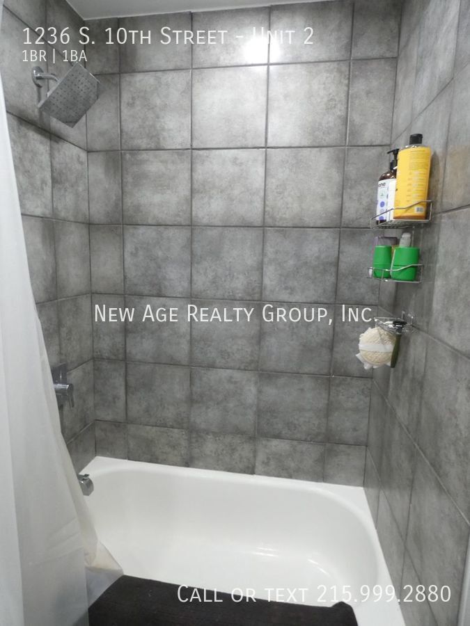 Building Photo - 1236 S 10th St