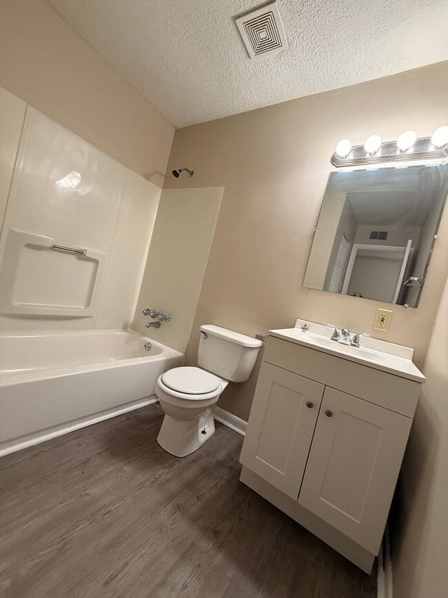 Building Photo - HOME IN BULLITT COUNTY-Hillview