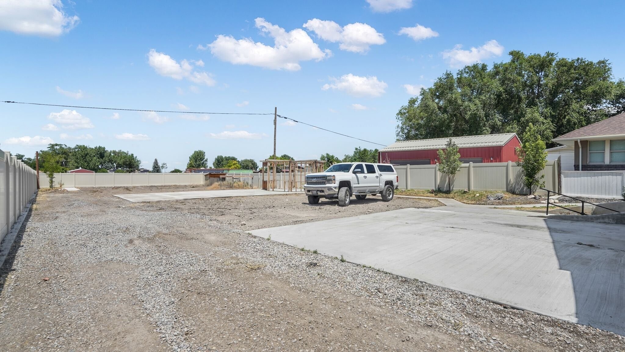 Building Photo - 259 E Main St