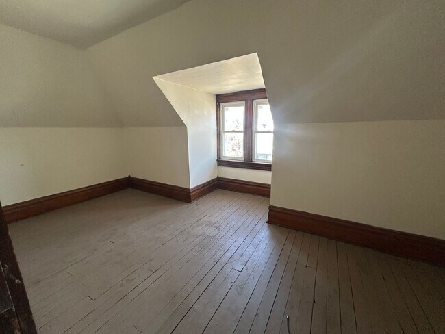 Building Photo - sce422