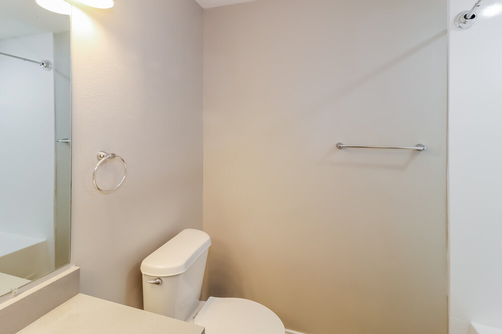 Building Photo - 1012 Aransas Cove
