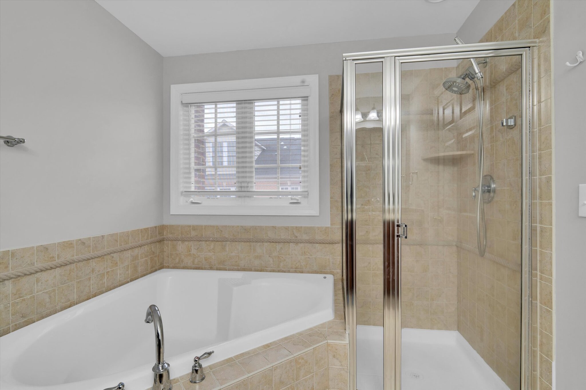 Building Photo - 7974 Vigne Ct