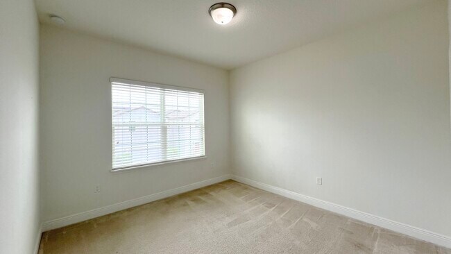 Building Photo - 8559 Crescendo Ave