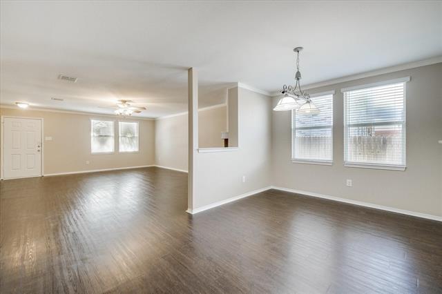 Building Photo - 1825 Lariat Dr